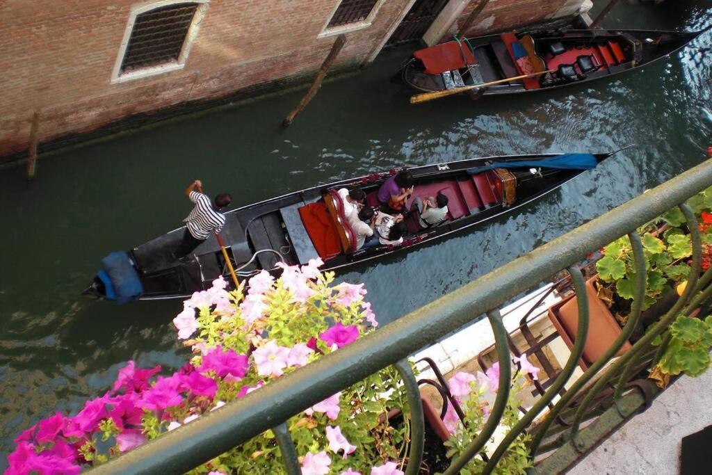 Leoncini With A Wonderful Canal View Venetië Buitenkant foto